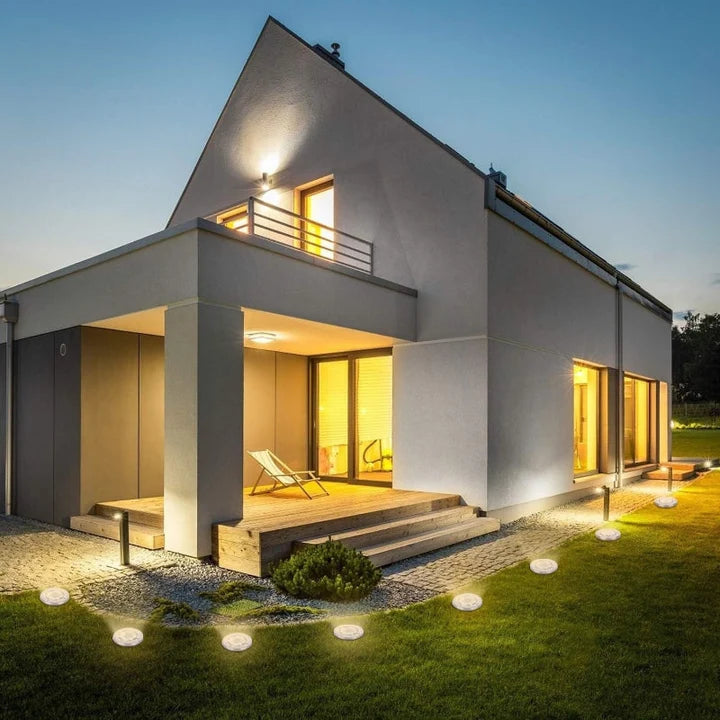 Jardilux - Tu patio brilla de noche sin pagar más - Pack Estacas Solares Jardineros